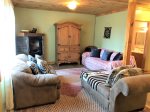 Toccoa river cabin rentals-full bath upstairs